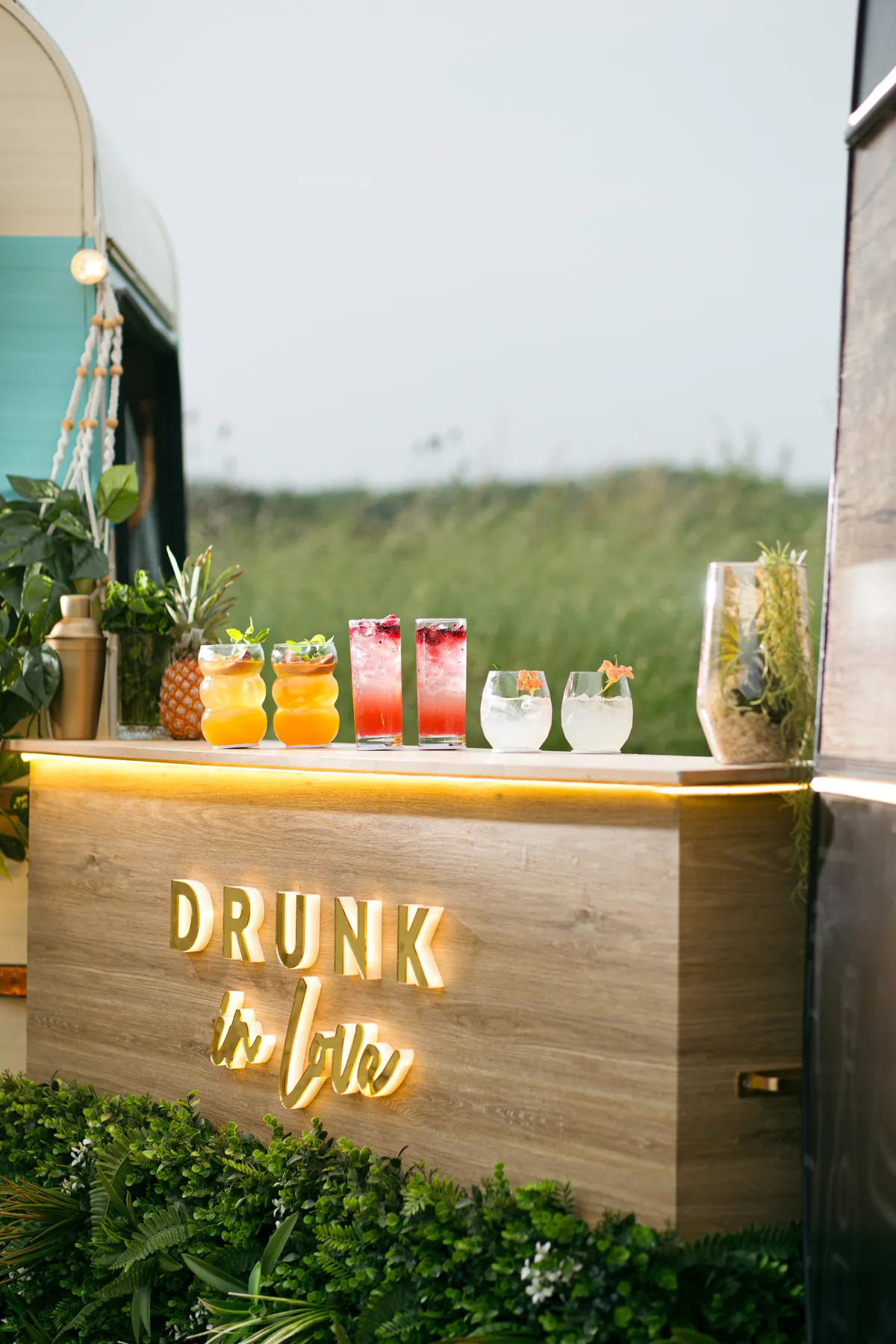 Bar mobile en bois Drunk in Love